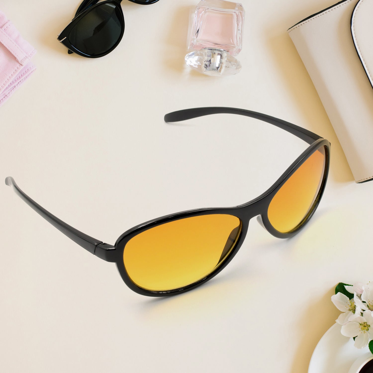 Smart Vision Glasses UV Protected Sunglasses, Lightweight and Attractive Design 3D classic Sunglasses for Men & Women, Lightweight, Both Outdoor and Indoor Use (1 Pc ) - Bhavnagar Deodap