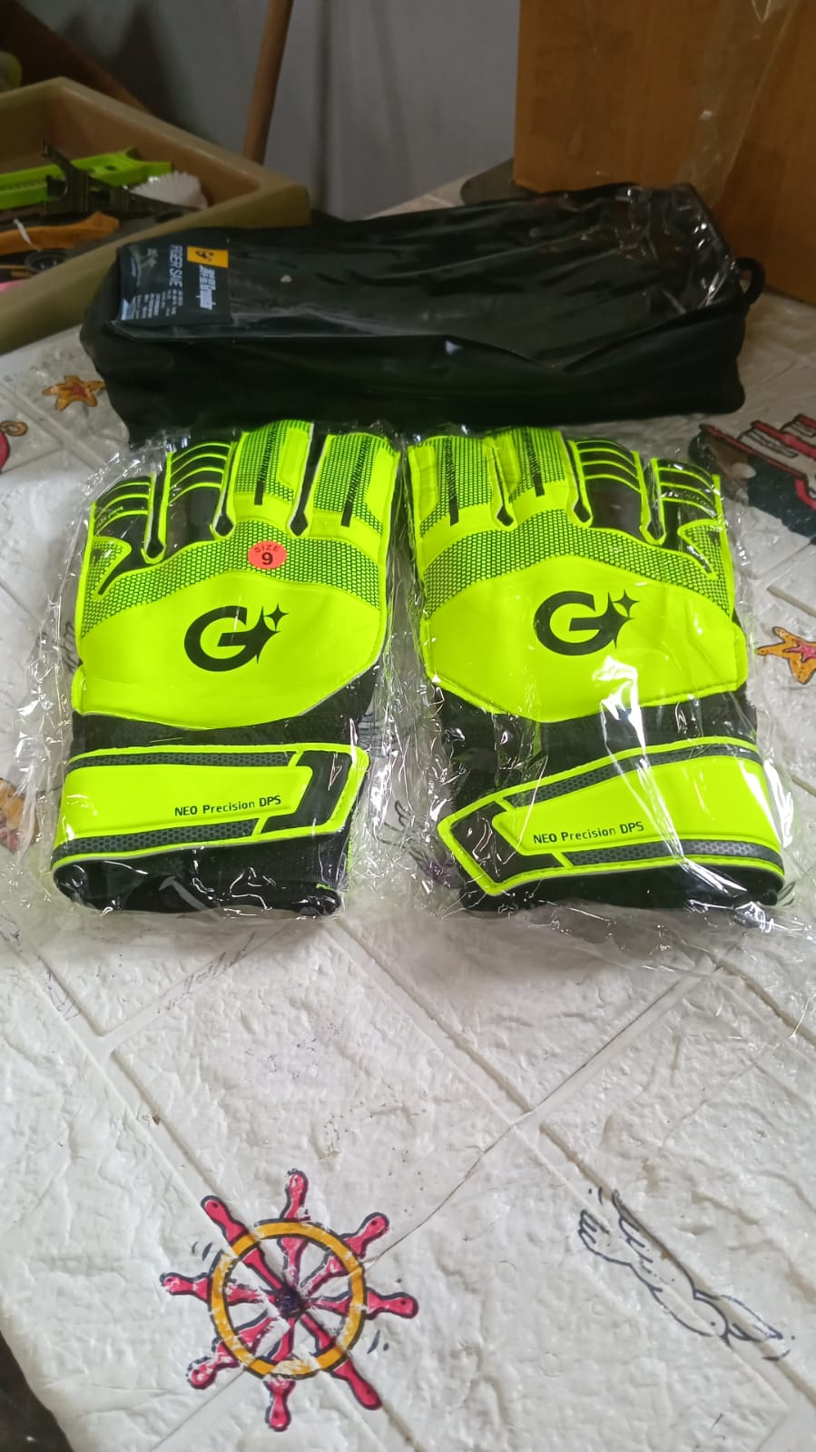 Multi Function Finger Protection Sports kids goalkeeper gloves, football gloves for boys, kids, adults, football training gloves, super grip palm protection gloves (1 Pair) - Bhavnagar Deodap