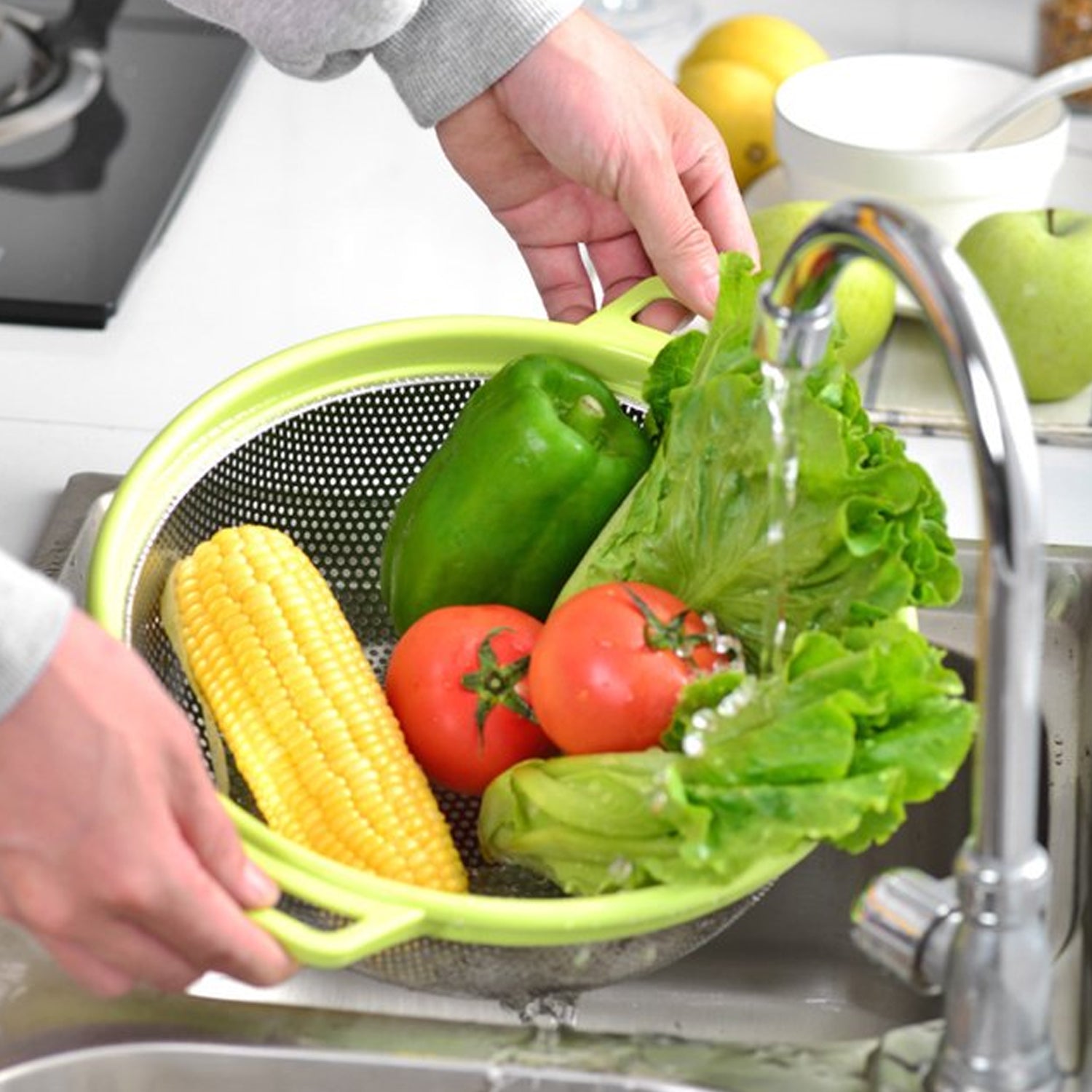 Stainless Steel Colander with Handle - Large Metal Mesh Basket Strainer (1 pc) - Bhavnagar Deodap