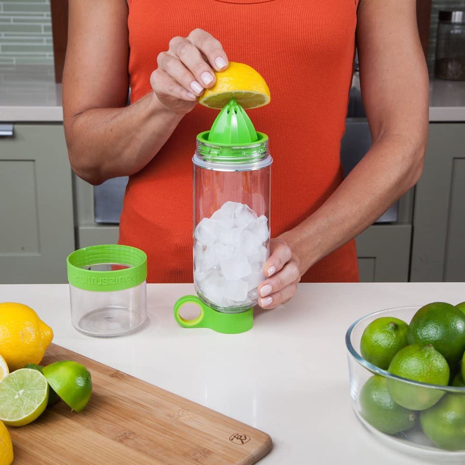 CITRUS JUICER BOTTLE INSTANT JUICE SPORTS BOTTLE  JUICE MAKER INFUSER BOTTLE - Bhavnagar Deodap