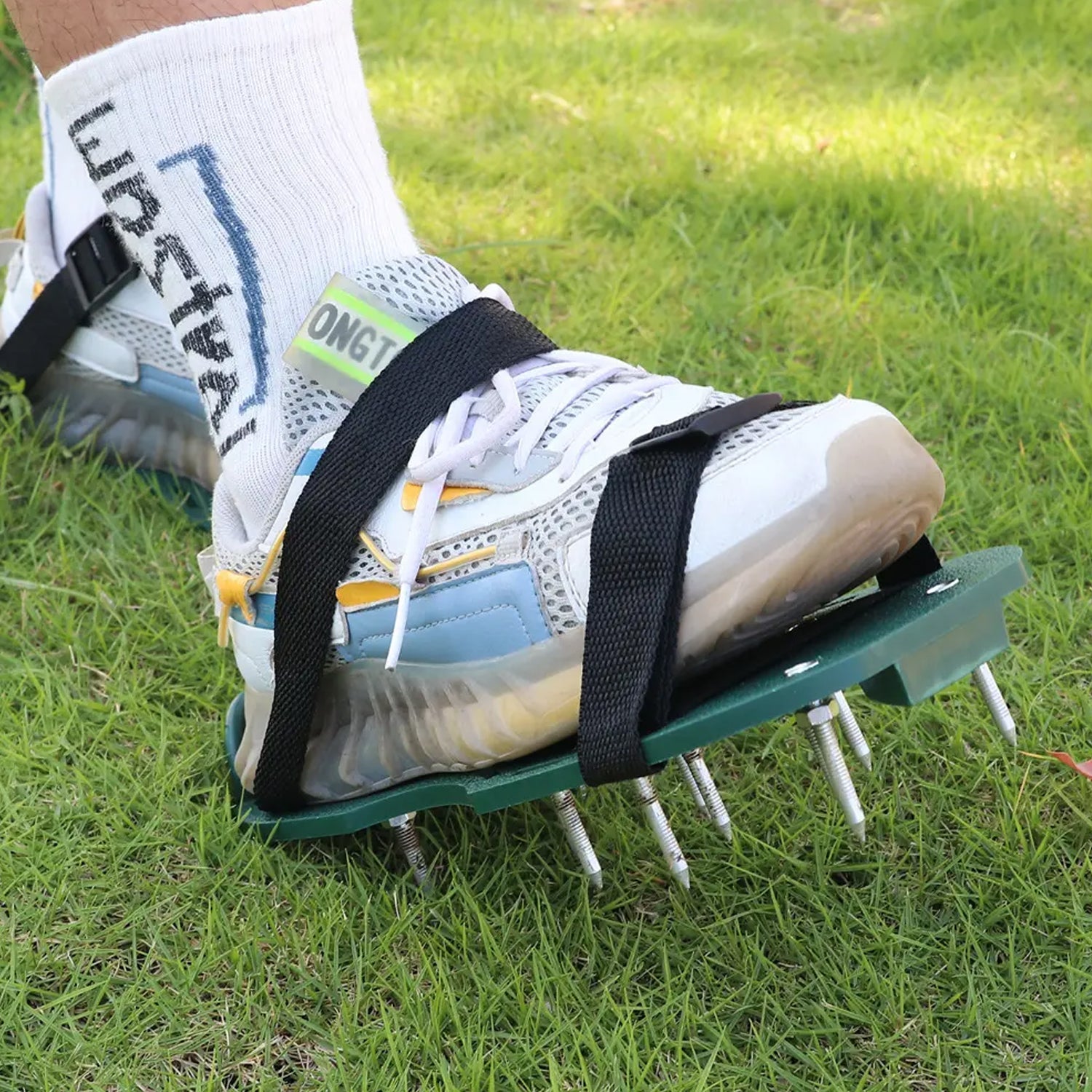 Lawn Aerator Sandals, Garden Grass Aerator Spiked Sandals Green Studded Shoes for Yard Patio Garden Excavation - Bhavnagar Deodap