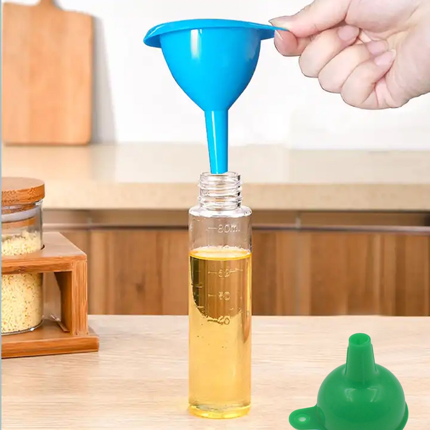 Silicone Funnel For Pouring Oil, Sauce, Water, Juice And Small Food-Grains (1 Pc Green) - Bhavnagar Deodap