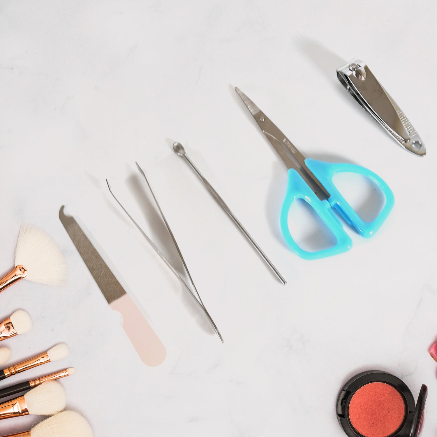 5 IN 1 Stainless Steel Professional Manicure Set, Nail Cutter For Women, Nail Scissors, Luxury Grooming Kit - Bhavnagar Deodap