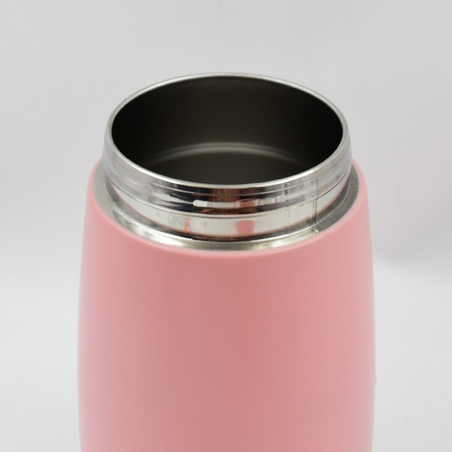 Stainless Steel Vacuum Insulated Water Bottle with Handle & Sticker (700 ML) - Bhavnagar Deodap