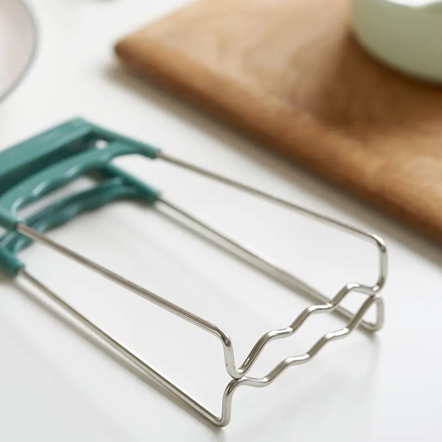 Kitchen Tongs, Bowls Clip Wear‑Resistant Bowls Plates Clip Lifter For Restaurants for Kitchen (1 Pc) - Bhavnagar Deodap