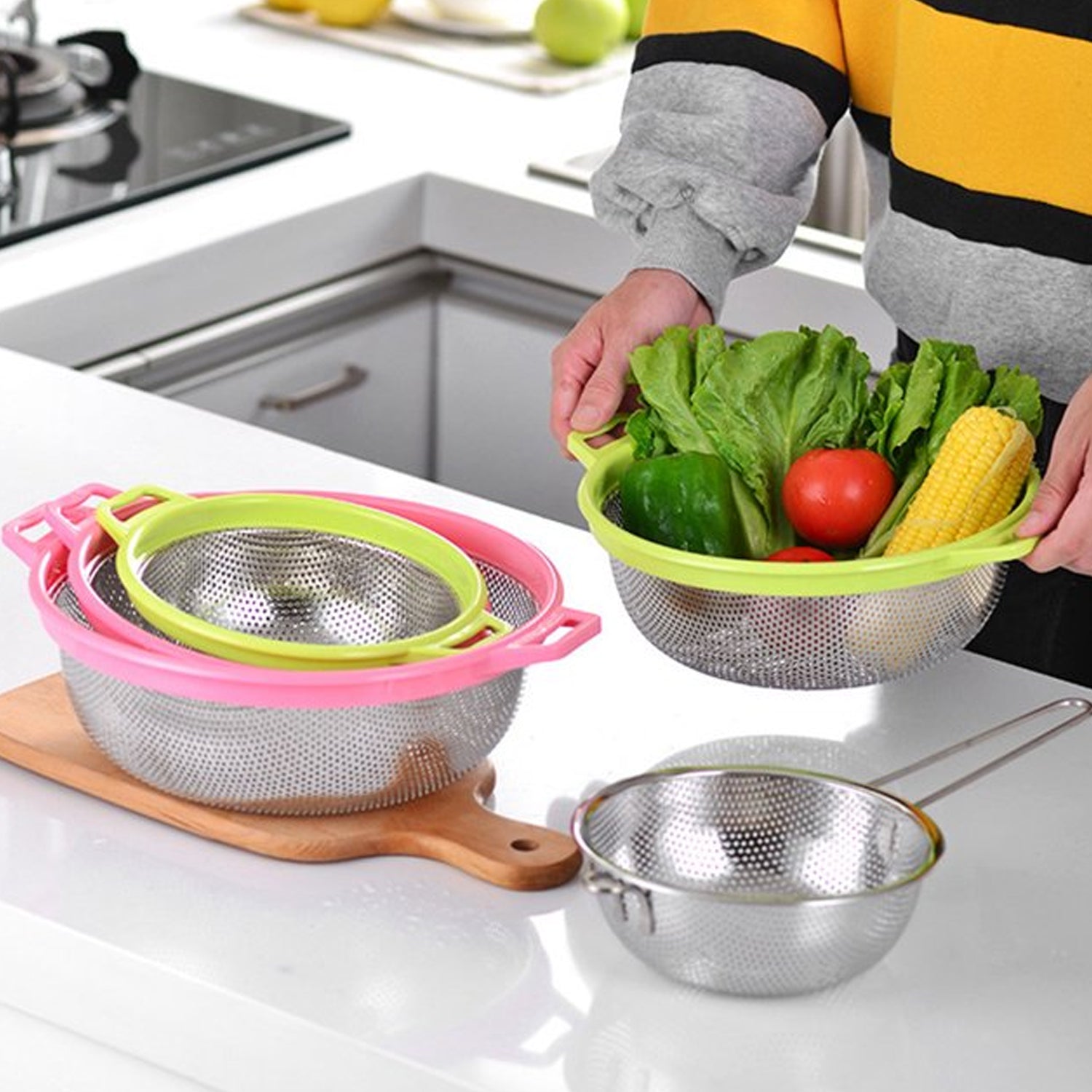 Stainless Steel Colander with Handle - Large Metal Mesh Basket Strainer (1 pc) - Bhavnagar Deodap