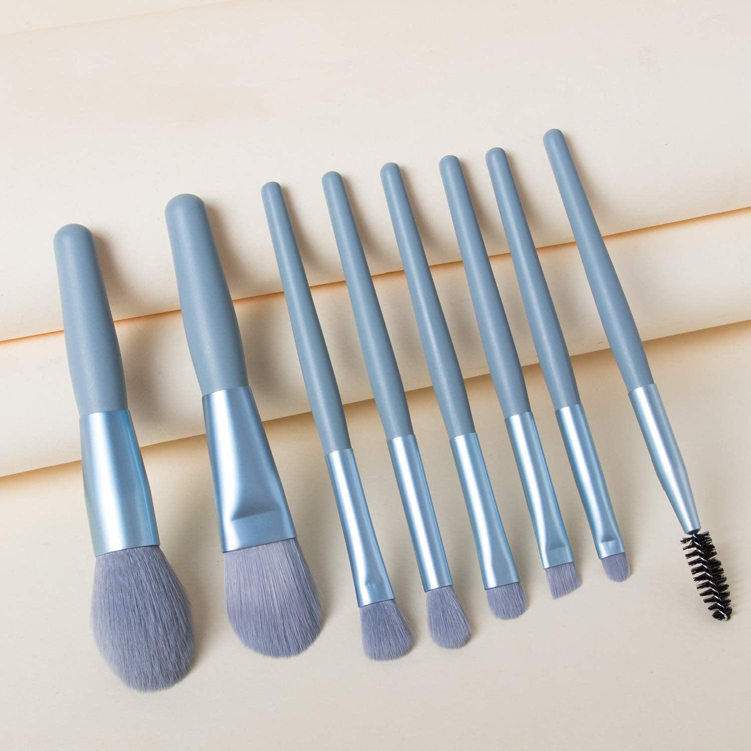 8 PCS Mini Makeup Brush Set with Case, Portable Foundation Brush Kit Travel, Premium Synthetic Bristles Cosmetic Brush Set for Powder Blending Blush Eyeshadow Lipstick (Mix Color 8 Pcs Set) - Bhavnagar Deodap