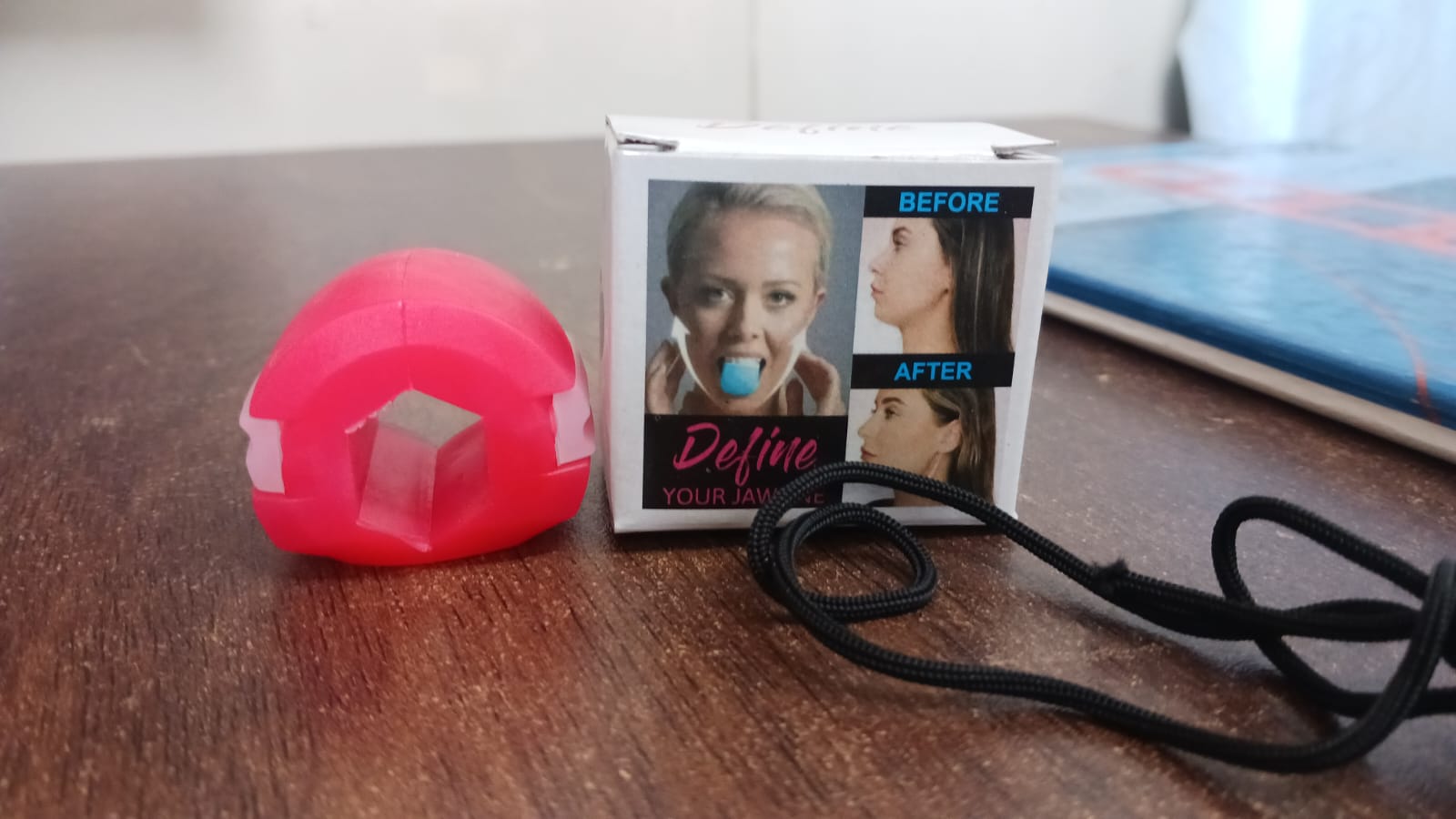 Cn Red Mouth Exerciser Used To Gain Sharp And Chiselled Mouth Easily And Fast. - Bhavnagar Deodap