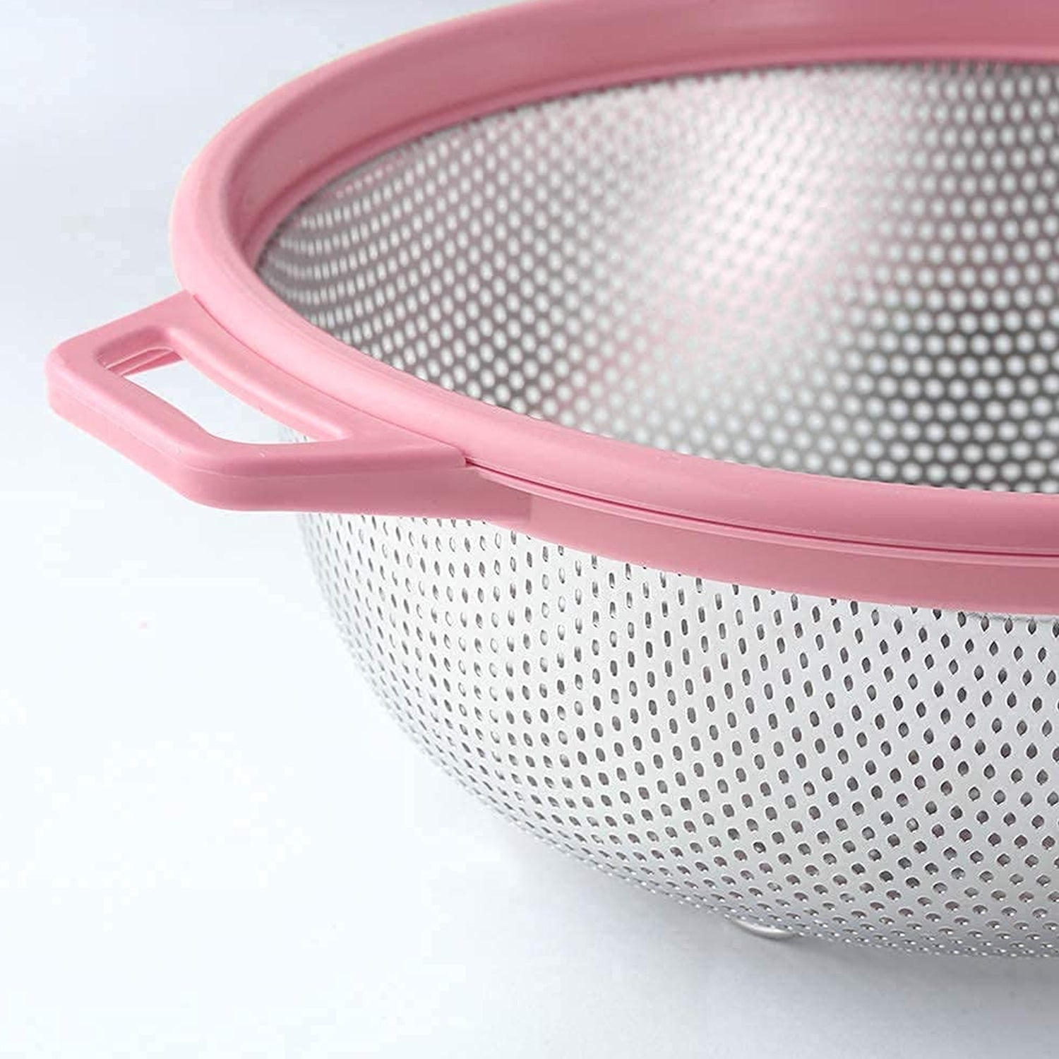 Stainless Steel Colander with Handle - Large Metal Mesh Basket Strainer (1 pc) - Bhavnagar Deodap