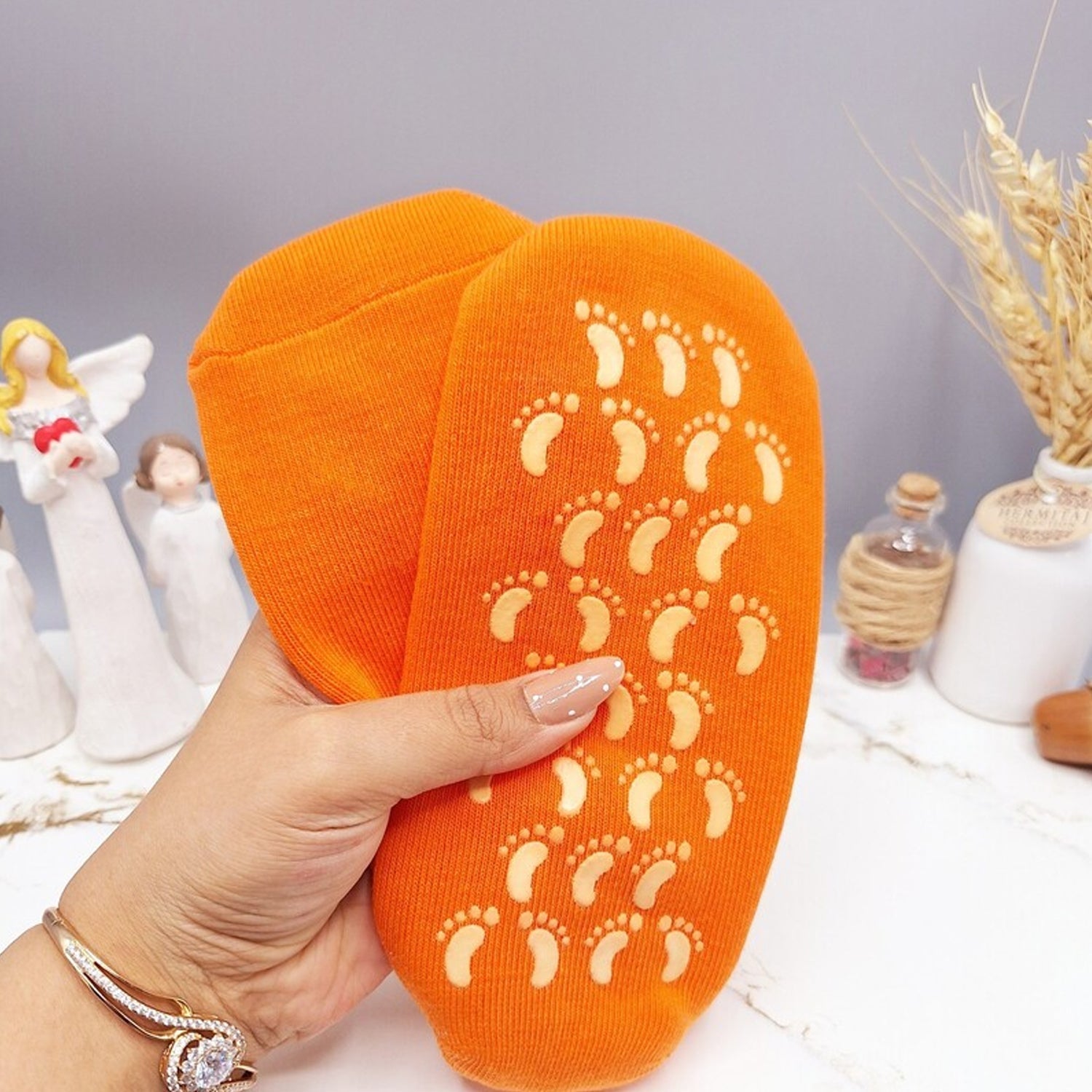 Silicon Socks Heel for Crack Spa Gel Socks (1 Pair / Mix Color) - Bhavnagar Deodap