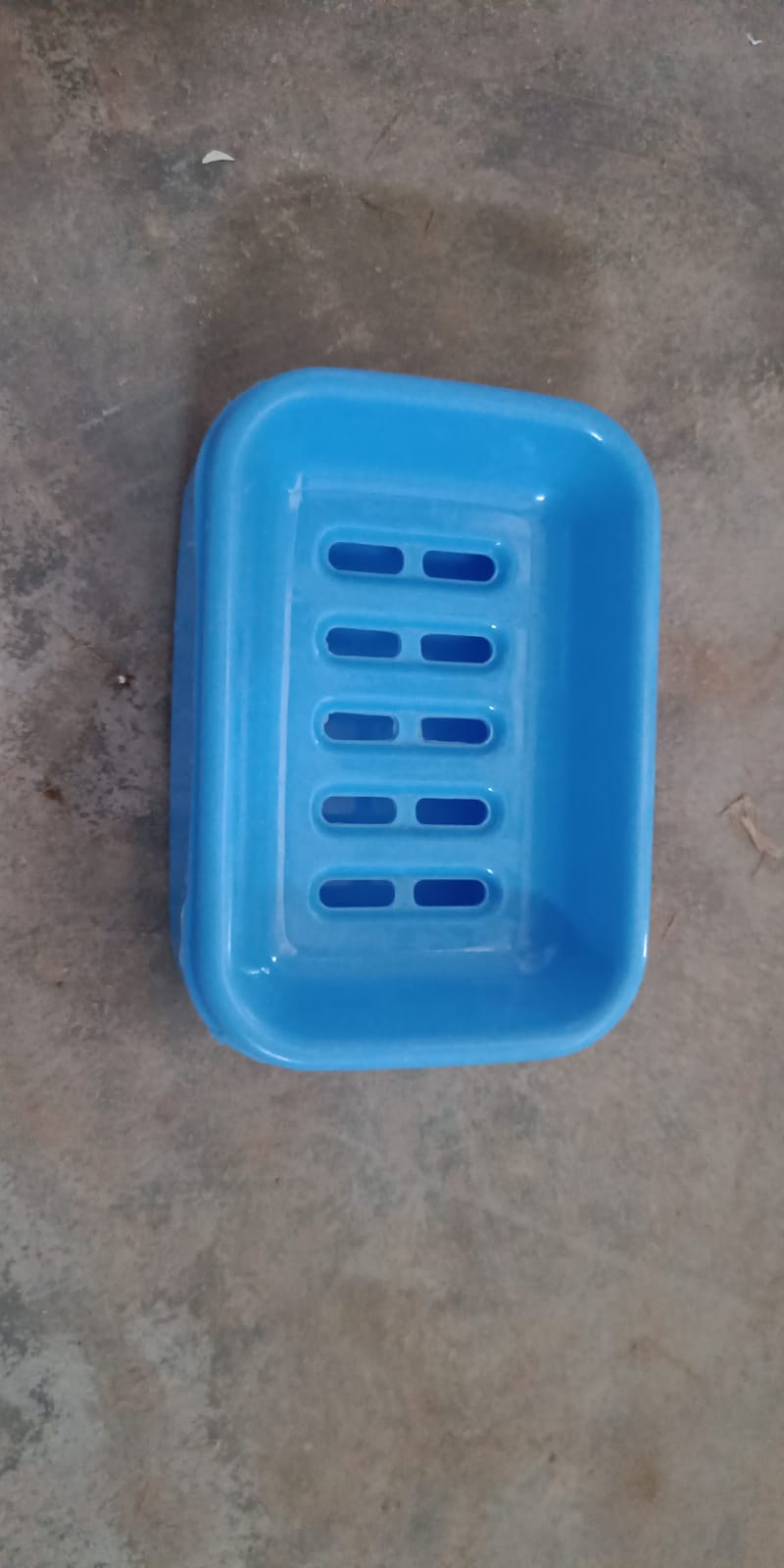 Covered Soap keeping Plastic Case for Bathroom use - Bhavnagar Deodap