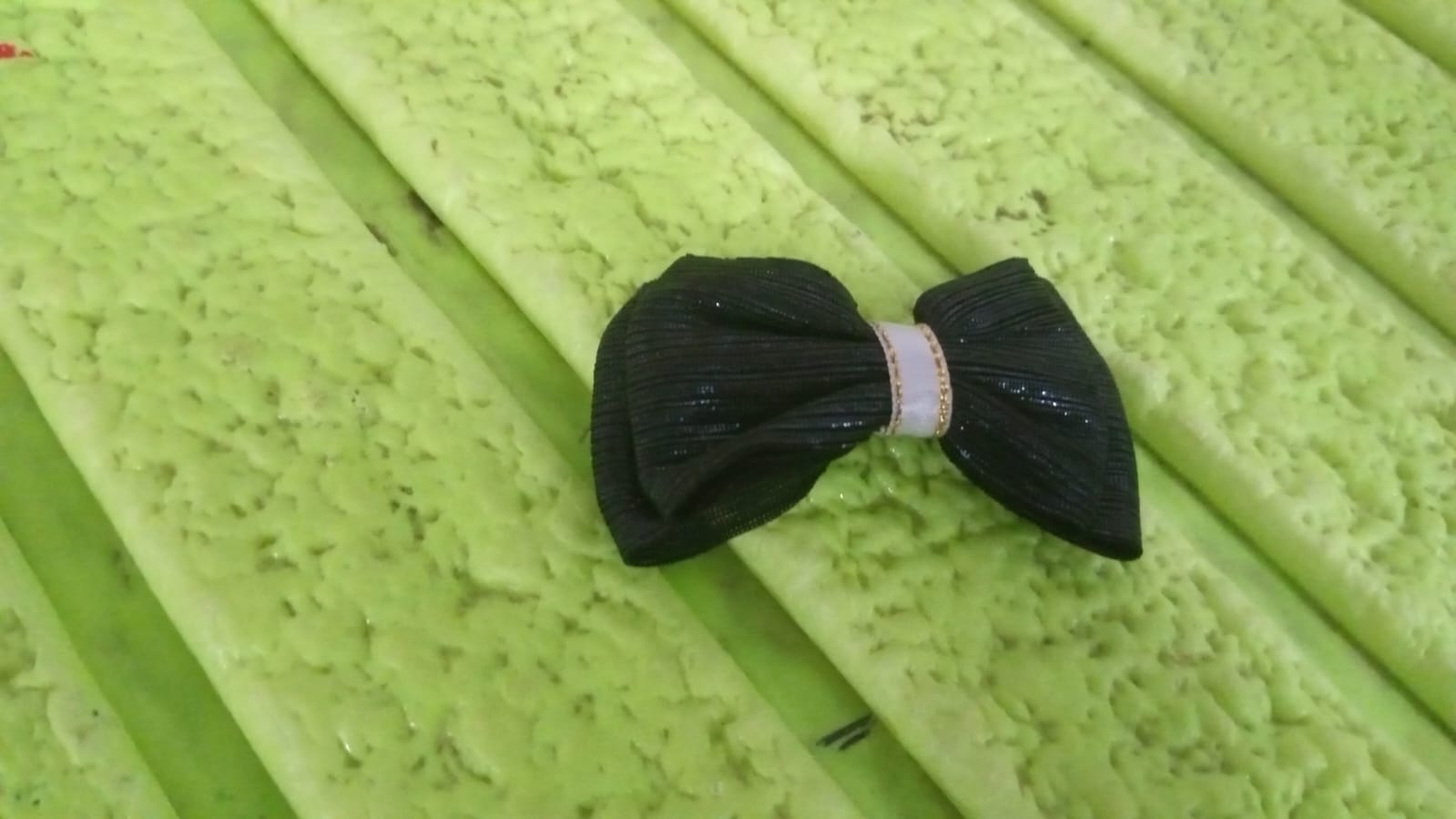 Hair Bow Knot Clip Suitable For Girls (1 Pc) - Bhavnagar Deodap