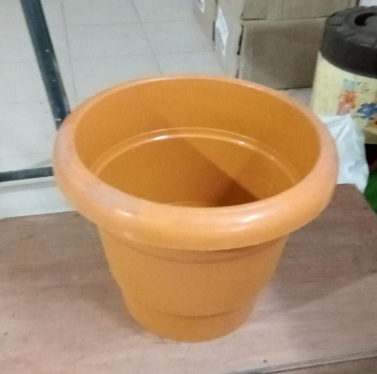 Garden Heavy Plastic Planter Pot / Gamla  (Brown, Pack of 1) - Bhavnagar Deodap