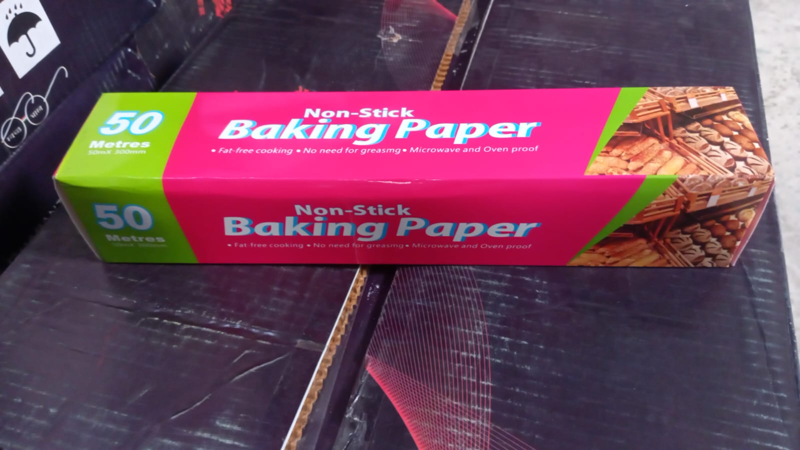 Non-Stick Parchment Paper: Easy Cleanup for Baking, Grilling & More (Microwave & Oven Safe) - Bhavnagar Deodap