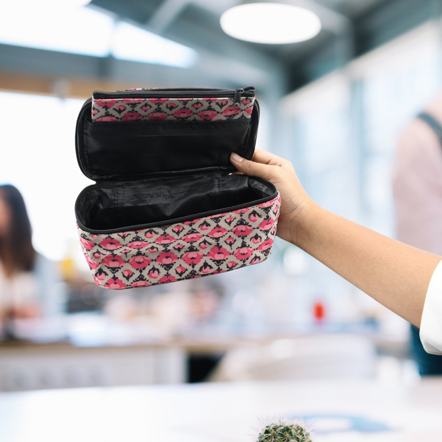 Decor Travel Makeup Bag with Small pouch Portable Organizer Makeup Cosmetic Train Case Large Capacity for Cosmetics Makeup Brushes and Toiletry Jewelry for More Storage - Bhavnagar Deodap