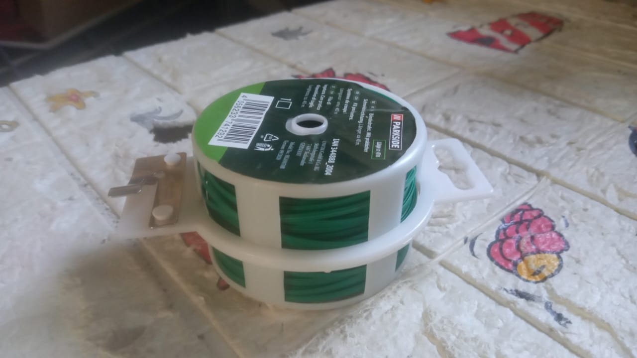 Garden Wire, Sturdy Plant Ties for Support, Garden Ties with Cutter for Tomatoes Vines, Plant Wire Tie Wire for Indoor, Outdoor, Home and Office Use (50 Mtr) - Bhavnagar Deodap