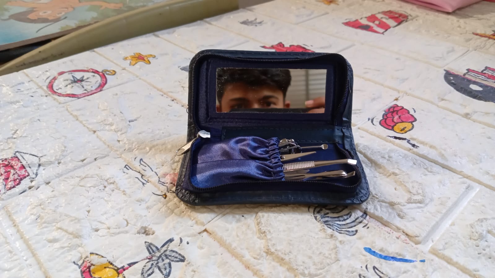 5in1 Nail Clipper Kit Fingernail Clipper, Manicure Set, Stainless Steel Nail Cutter Set ,Manicure Tool, Nail Clippers Care Tools with Lightweight and Beautiful Travel Case (5 Pc Set) - Bhavnagar Deodap