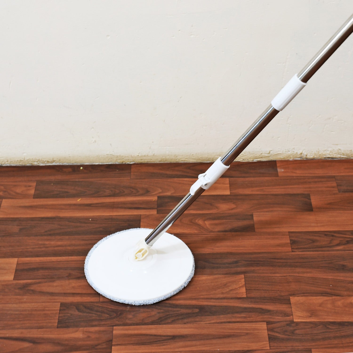 Round Shape Mop Head  with 1 Pad Extra Clean Water Spin Mop with Separate Water Bucket, Suitable for All Types of Flooring, Separates Dirty and Clean Water, Wet - Bhavnagar Deodap