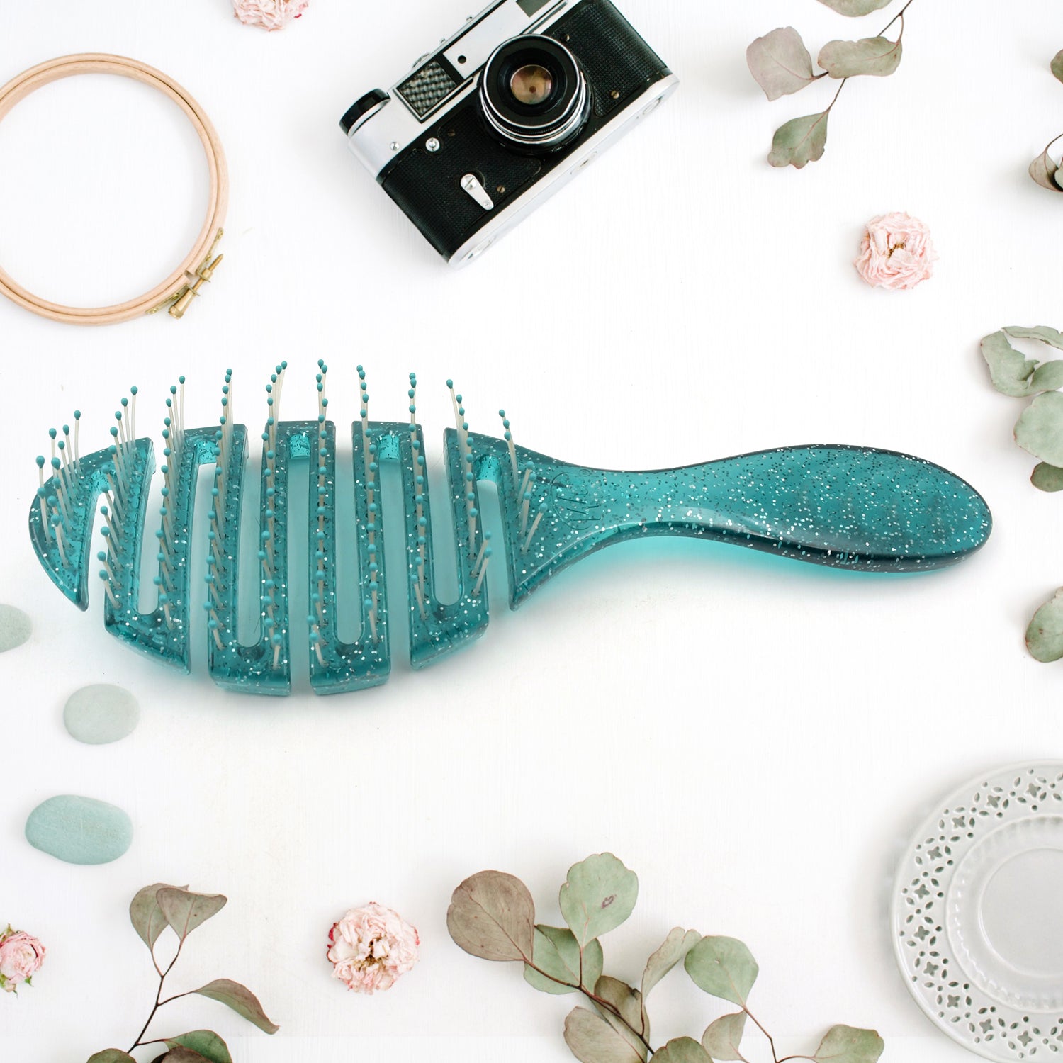 Anti-static Scalp Massage Hair Brush Comb for Curly Straight Hair,  Womens Hair Brush Wet, Detangling Brush for Curly Hair Detangler, Wet Hair Brush Detangler, Girls Hair Brush (1 Pc ) - Bhavnagar Deodap