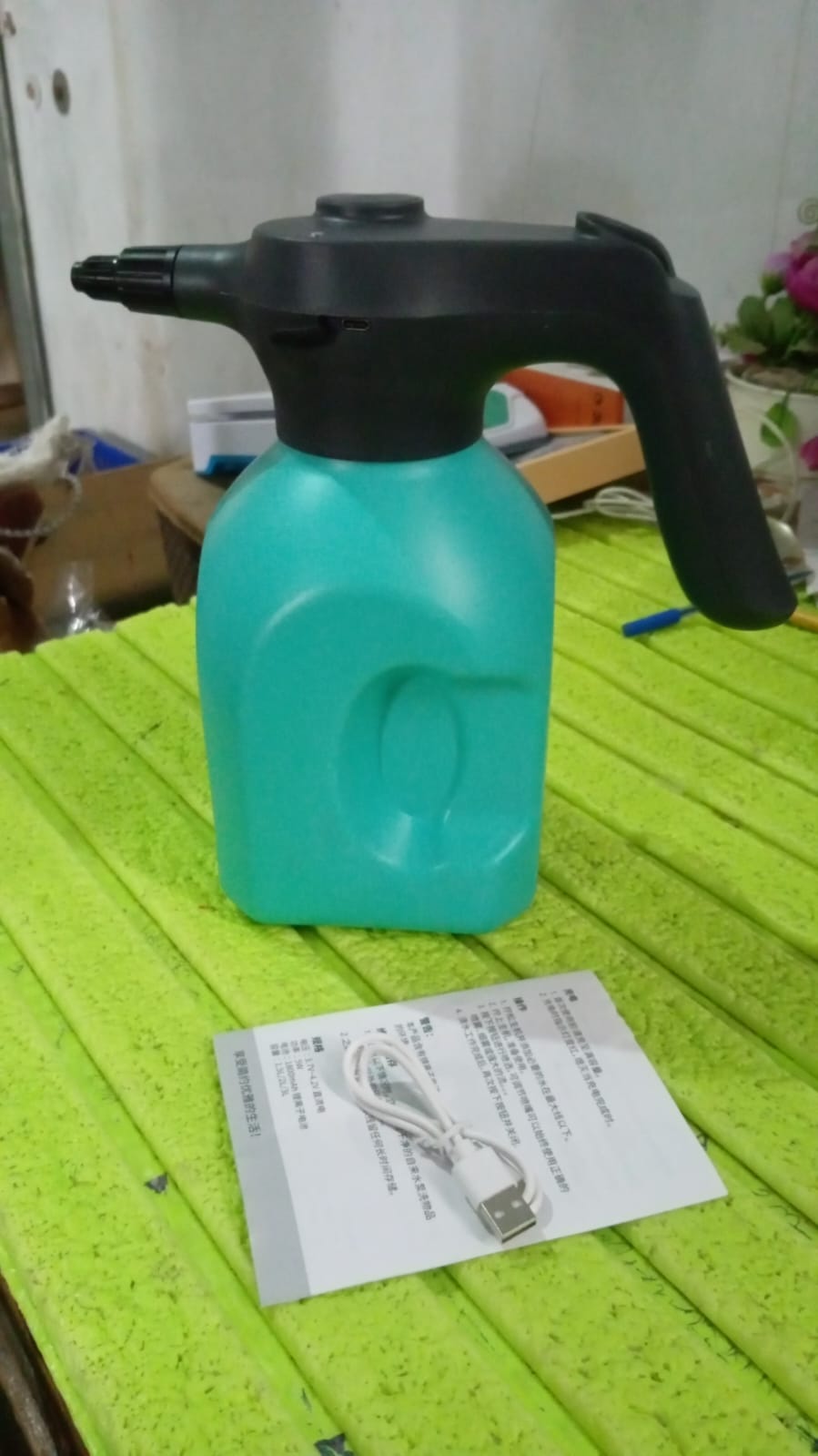 Electric Spray Bottle Garden Sprayer Automatic Watering Can (1Pc / 2Ltr.) - Bhavnagar Deodap