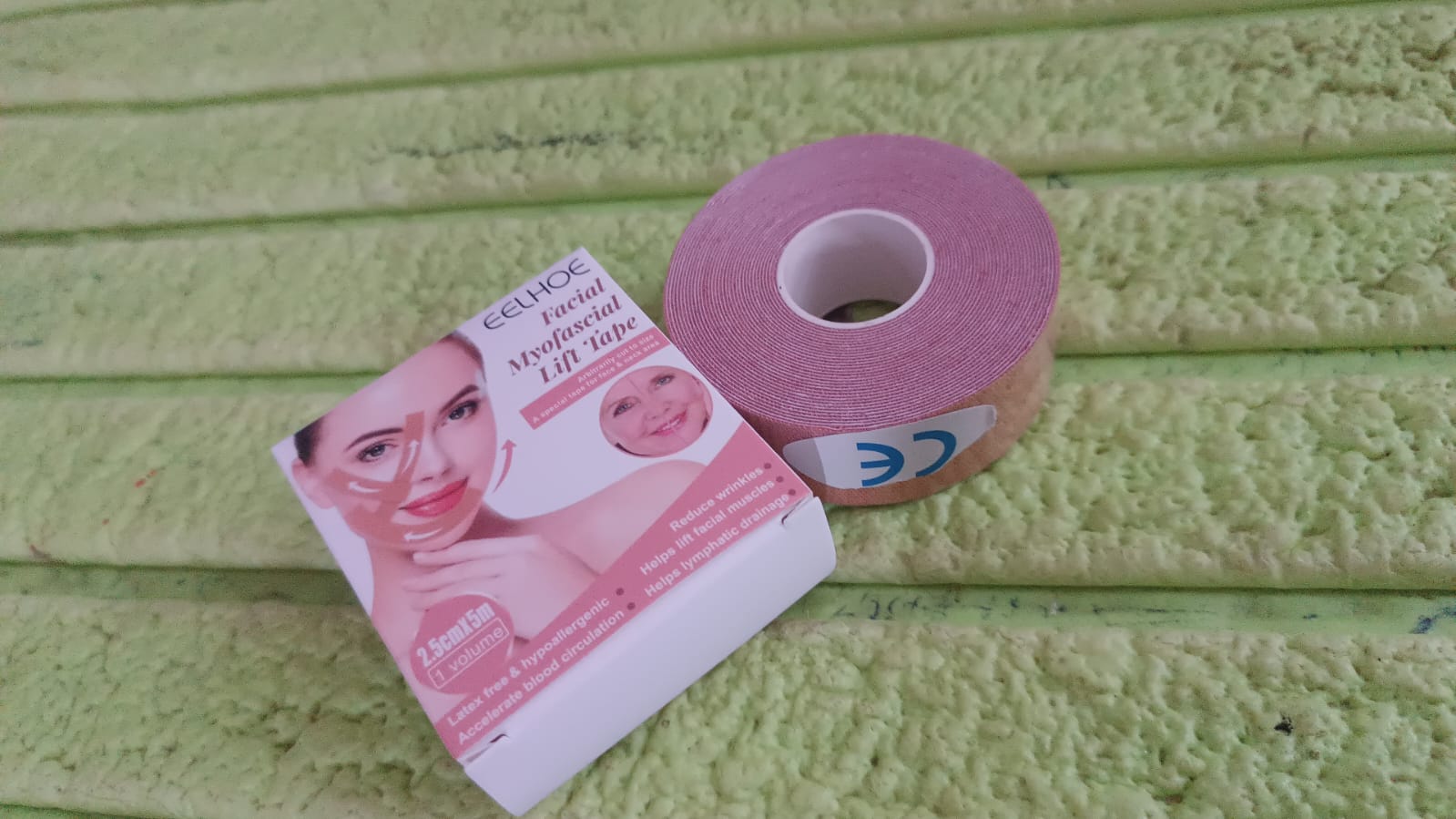 Face Lifting Tape, Myofascial Face Tightening Tape, 2.5 cm x 5 m (1 Pc) - Bhavnagar Deodap