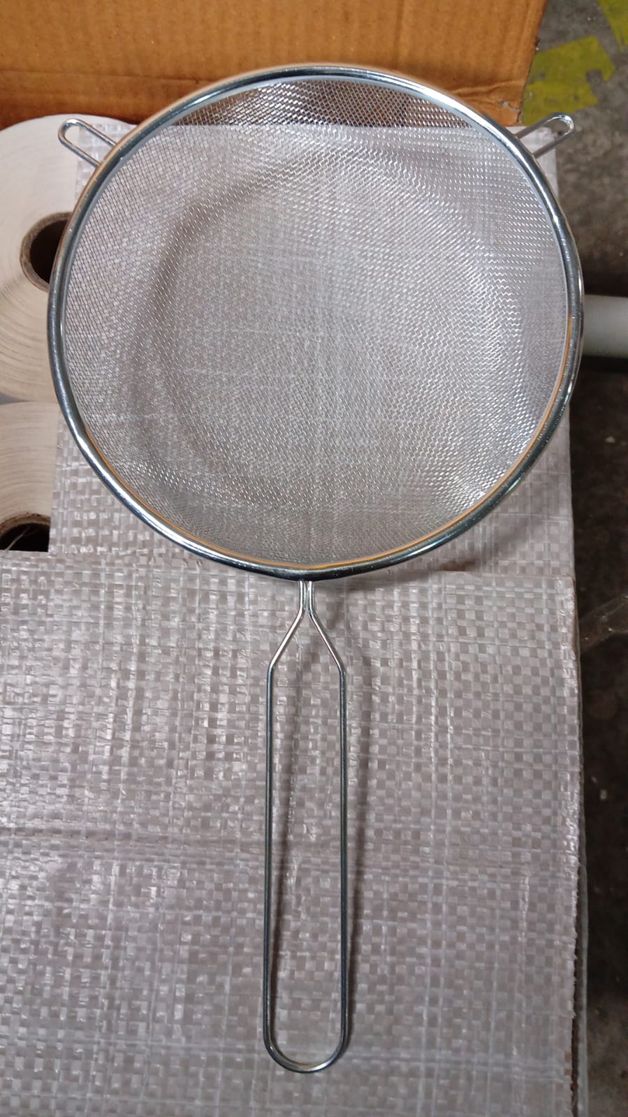 Big Mesh Strainer With Handle Stainless Steel Oil Straine, Mesh Sieve Strainer(1 Pc) - Bhavnagar Deodap