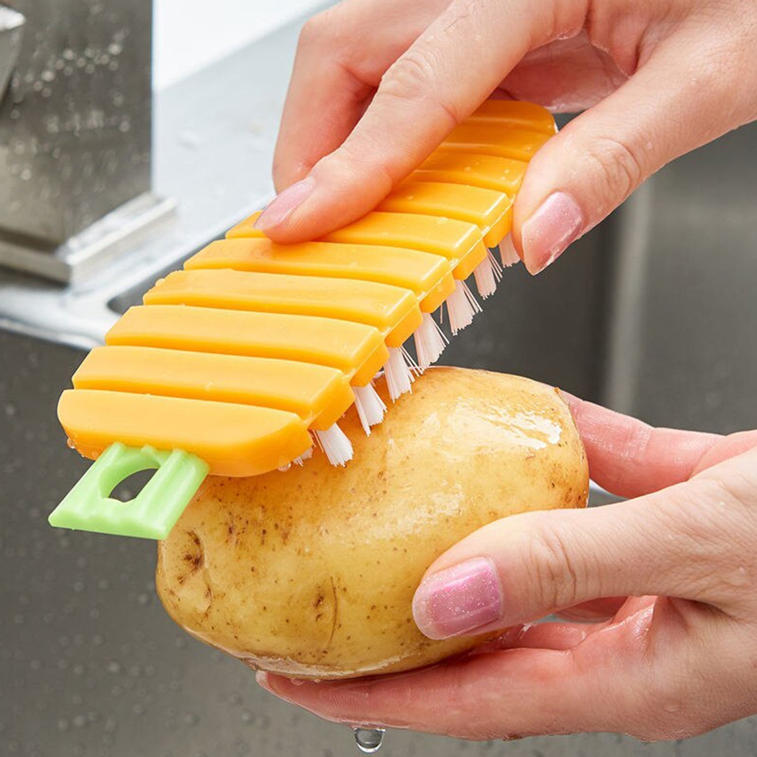 Vegetable Scrubbing Brush, Vegetable Scrubber Nonâ€‘Toxic Fruit Brush Carrot Shape Vegetable Brush for Potato for Vegetable - Bhavnagar Deodap