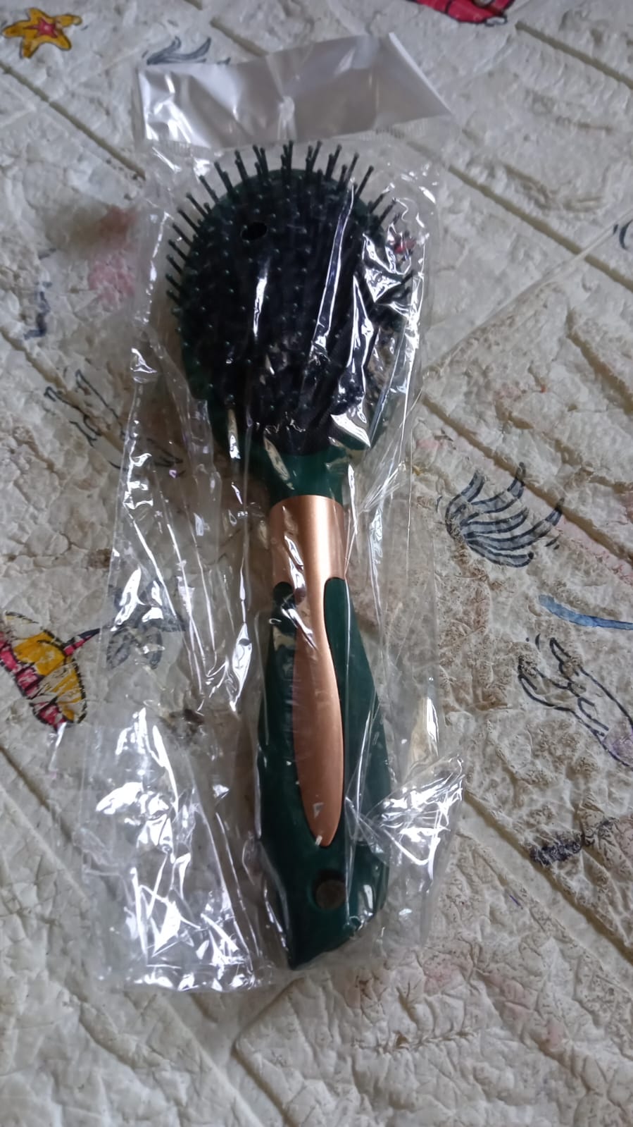 Massage Comb, Air Cushion Massage Hair Brush Ergonomic Matt Disappointment for Straight Curly Hair Cushion Curly Hair Comb for All Hair Types, Home Salon DIY Hairdressing Tool  (1 Pc) - Bhavnagar Deodap