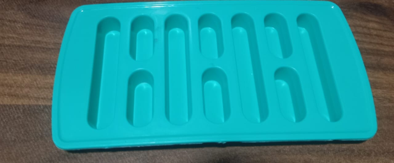 1 Pc Fancy Ice Tray, Used Widely In All Kinds Of Household Places While Making Ices And All Purposes - Bhavnagar Deodap