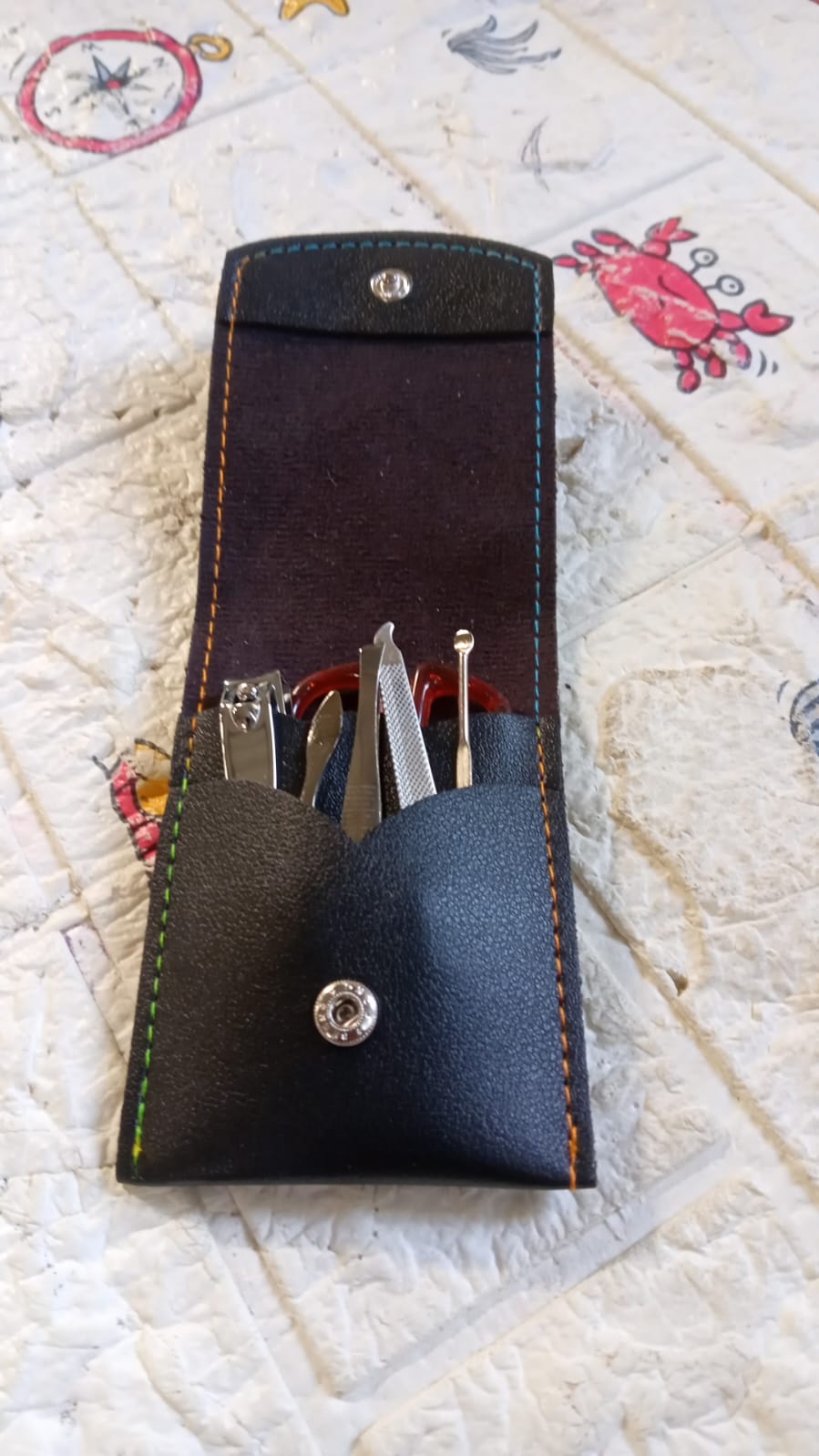 6in1 Nail Clipper Kit Fingernail Clipper, Manicure Set, Stainless Steel Nail Cutter Set ,Manicure Tool, Nail Clippers Care Tools with Lightweight and Beautiful Travel Leather Case (6 Pc Set) - Bhavnagar Deodap