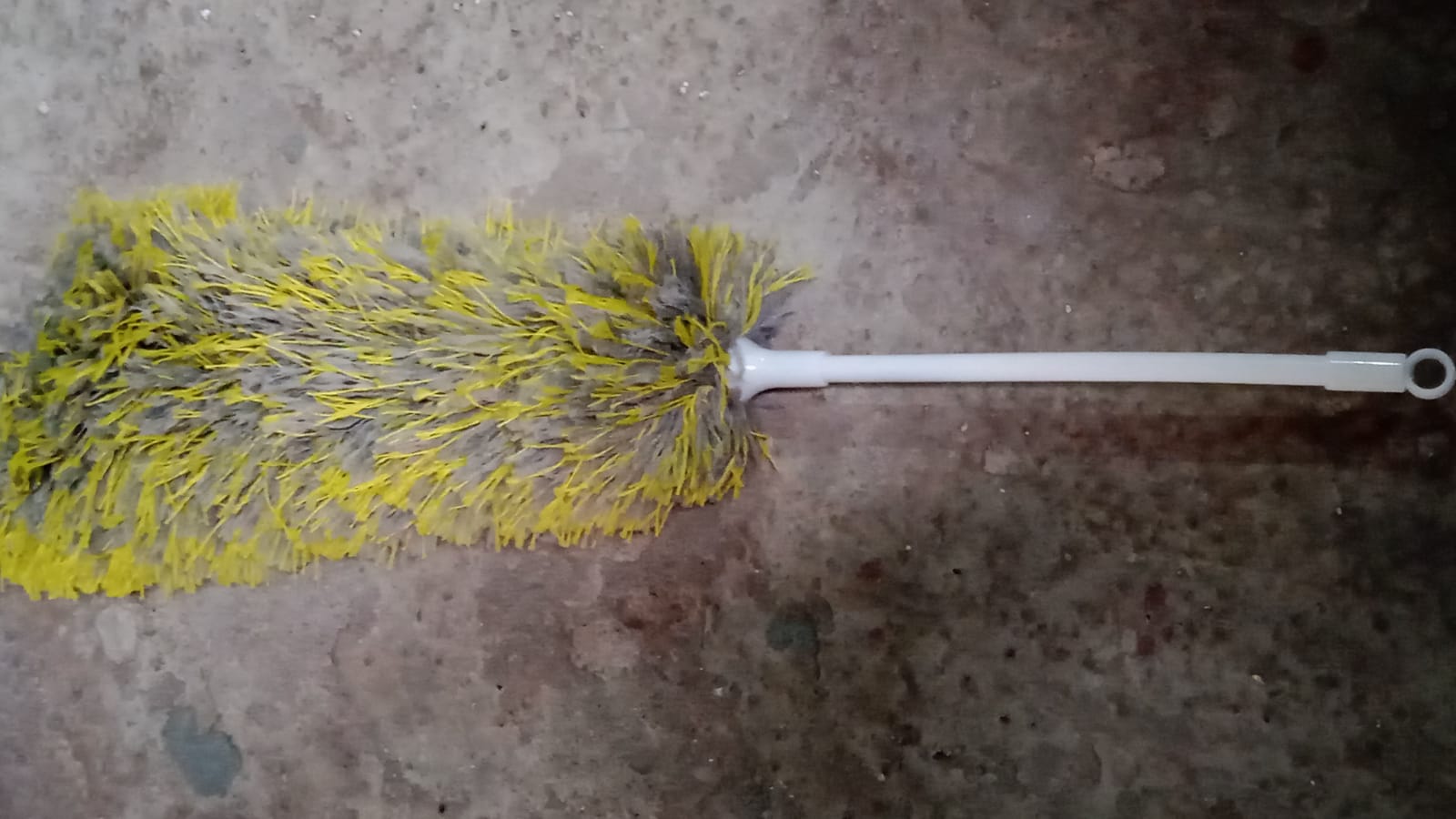 Long Handle, Microfiber Duster for Cleaning, Microfiber Hand Duster Washable Microfiber Cleaning Tool Extendable Dusters for Cleaning Office, Car, Computer, Air Condition, Washable Duster (62Cm) - Bhavnagar Deodap