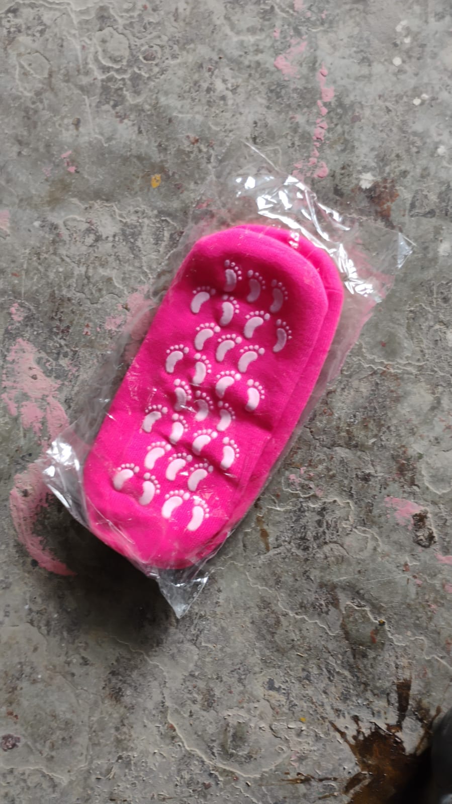 Silicon Socks Heel for Crack Spa Gel Socks (1 Pair / Mix Color) - Bhavnagar Deodap