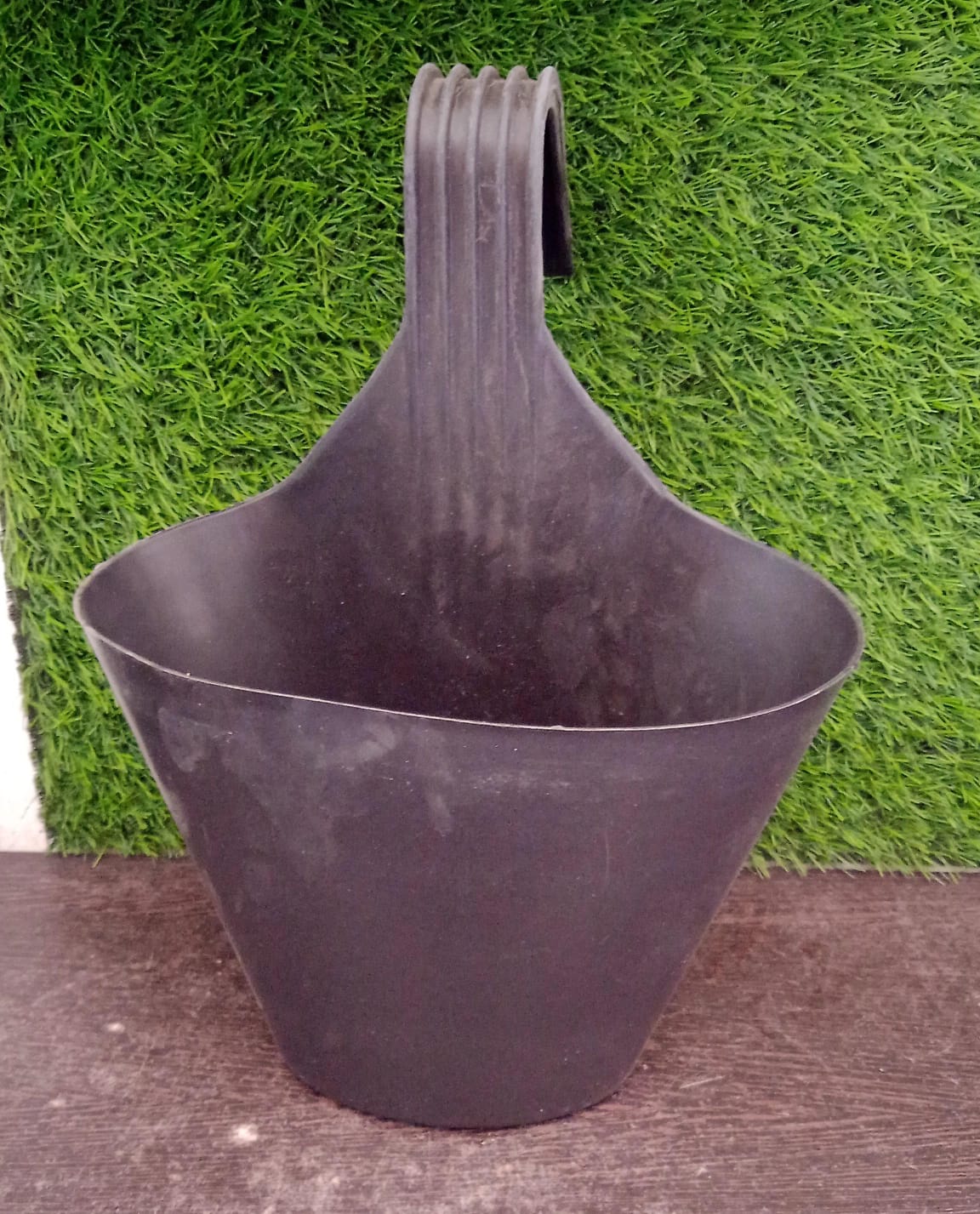 Hanging Planter Pot used for storing and holding plants and flowers in it and this is widely used in in all kinds of gardening and household places etc. - Bhavnagar Deodap