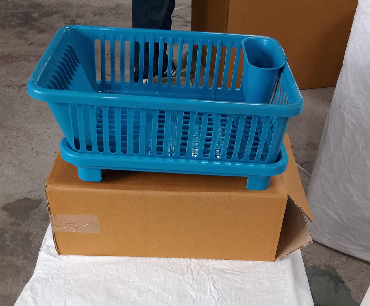 Plastic Sink Dish Drainer Drying Rack (With Brown Box) ( MOQ :- 6 Pc) - Bhavnagar Deodap