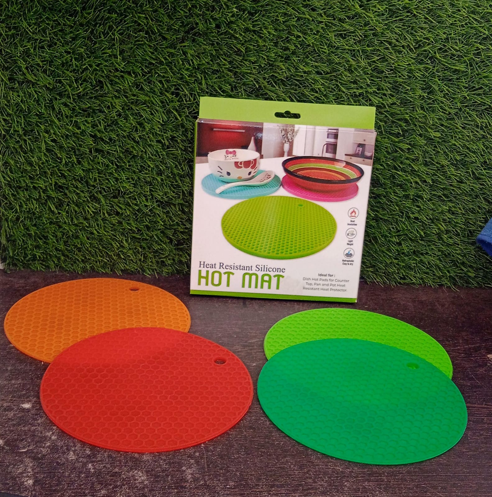4 Pc Silicon Hot Mat For Placing Hot Vessels And Utensils Over It Easily Without Having Any Visible Marks On Surfaces. - Bhavnagar Deodap