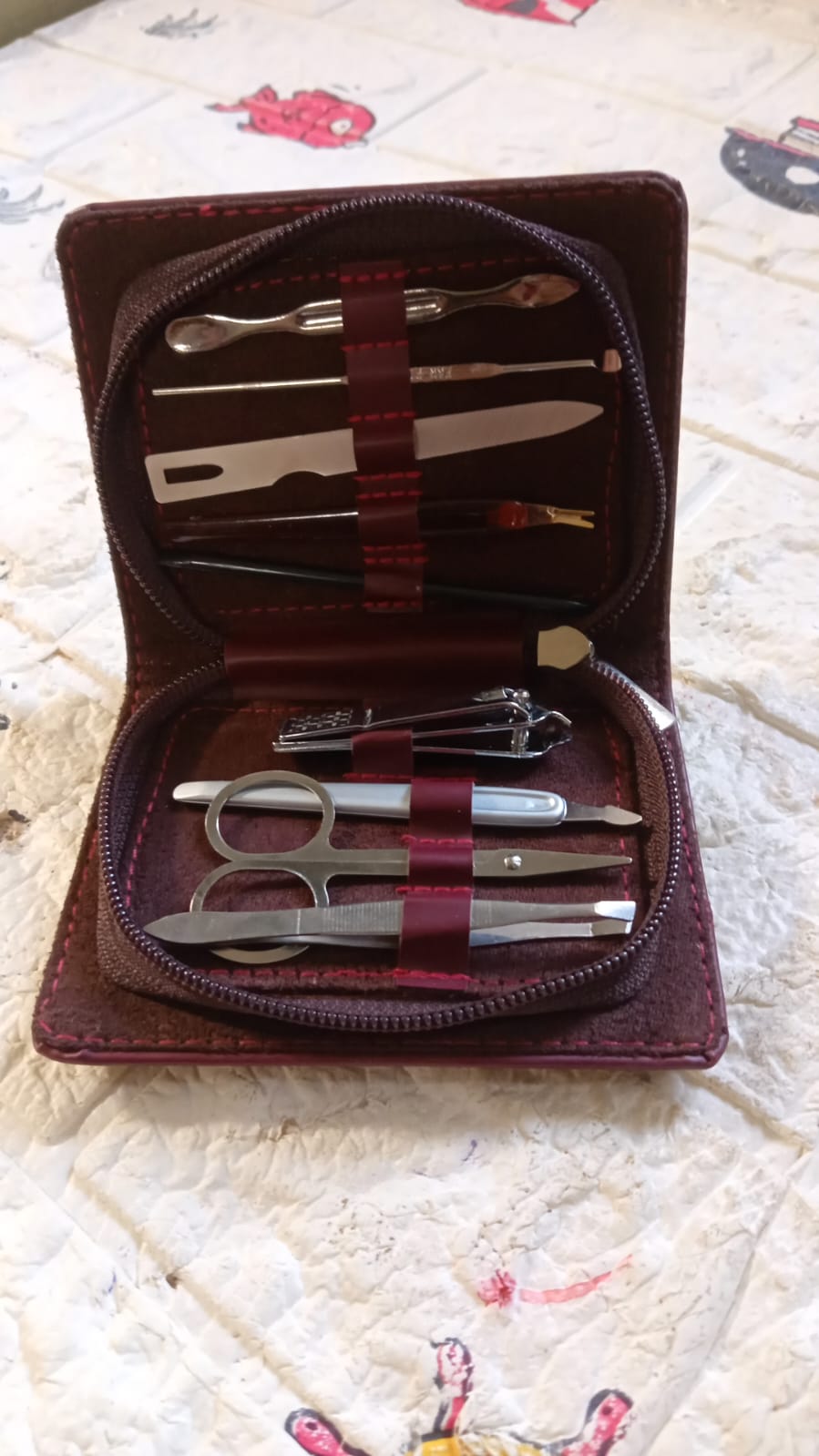 Nail Clipper Kit Fingernail Clipper, Manicure Set, Stainless Steel Nail Cutter Set ,Manicure Tool, Nail Clippers Care Tools with Lightweight and Beautiful Travel Leather Case (9 Pc Set) - Bhavnagar Deodap