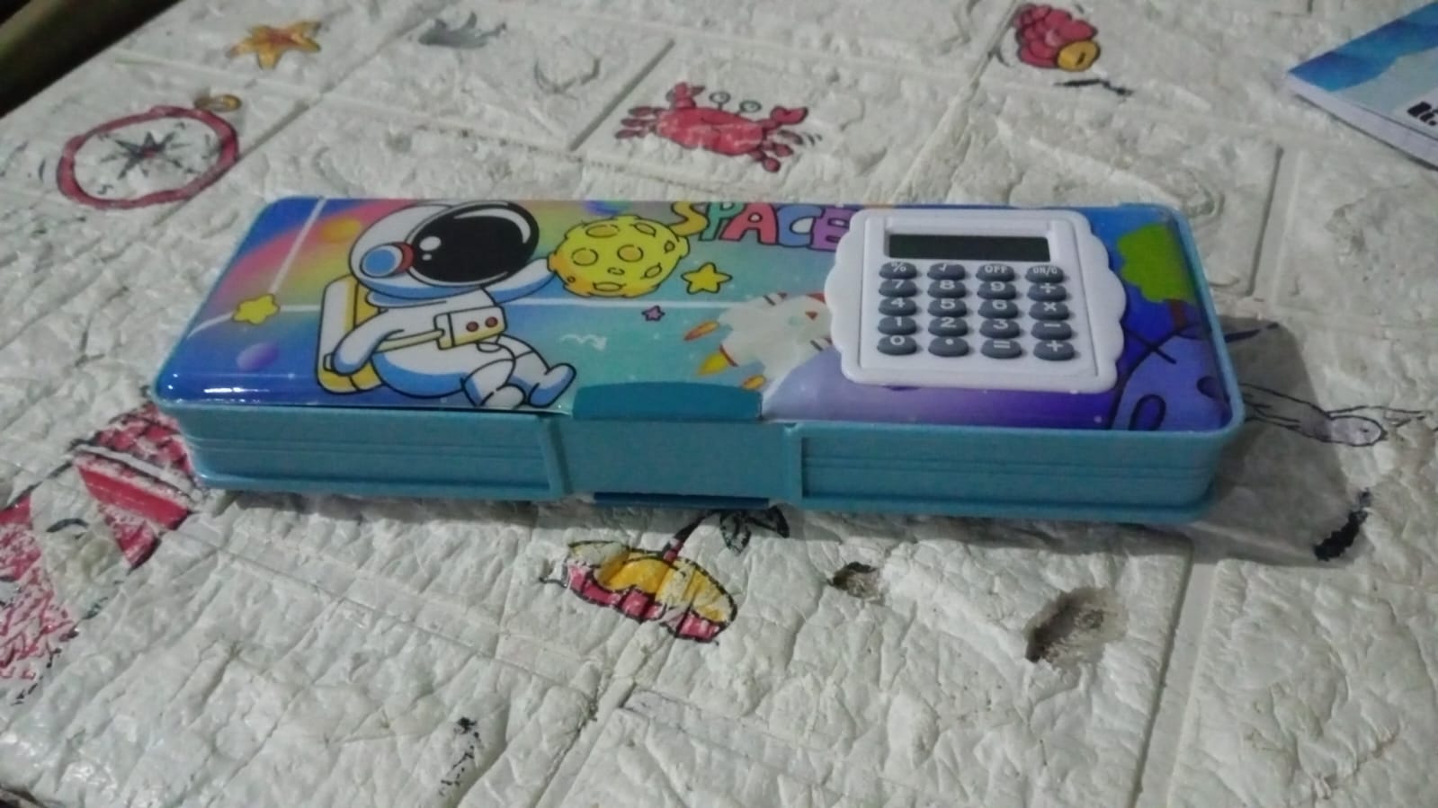 Double Sided Magnetic Geometry Box, Pencil Box with Calculator for Boys Art Plastic Pencil Box  for Girls and Boys - Bhavnagar Deodap