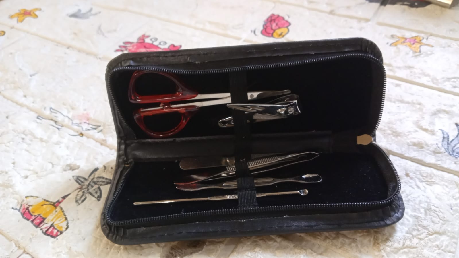 Nail Scissors Professional Nail Clippers Kit Manicure Set 6 Pieces Top Grade Stainless Steel Grooming Kit With Travel Case For Travel Or Home Manicure Set (6 Pc Set) - Bhavnagar Deodap