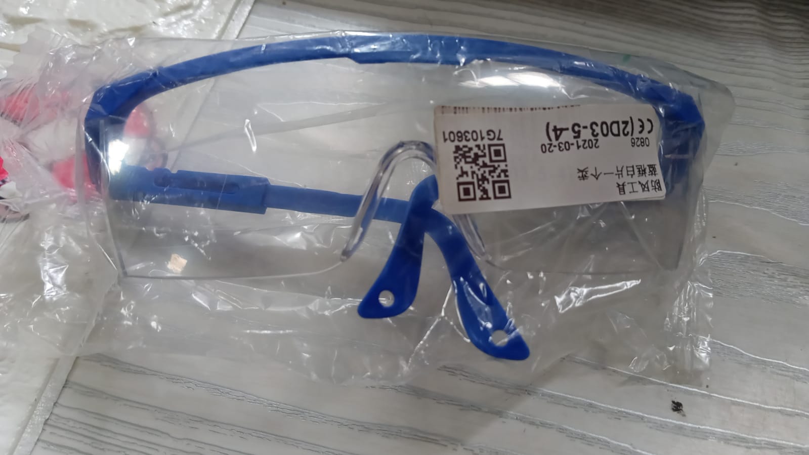 Safety Glasses Dust Wind Proof Eye Glasses UV Protection, Safety Goggles Eyewear  Adjustable spray clear shooting eye protection eyewear clear glasses for men women lab goggles over glasses - Bhavnagar Deodap