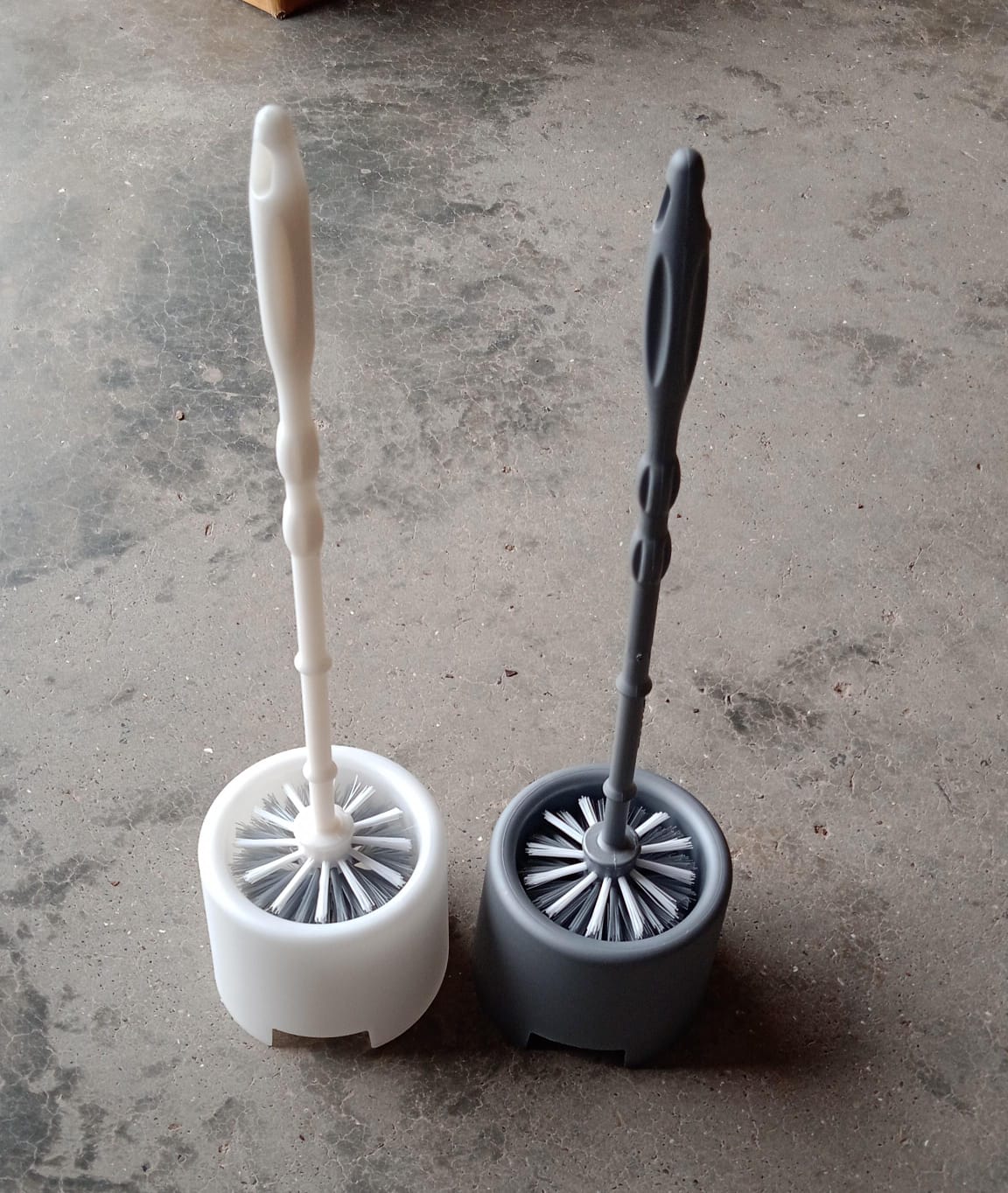 Toilet Cleaning Brush with Potted Holder - Bhavnagar Deodap