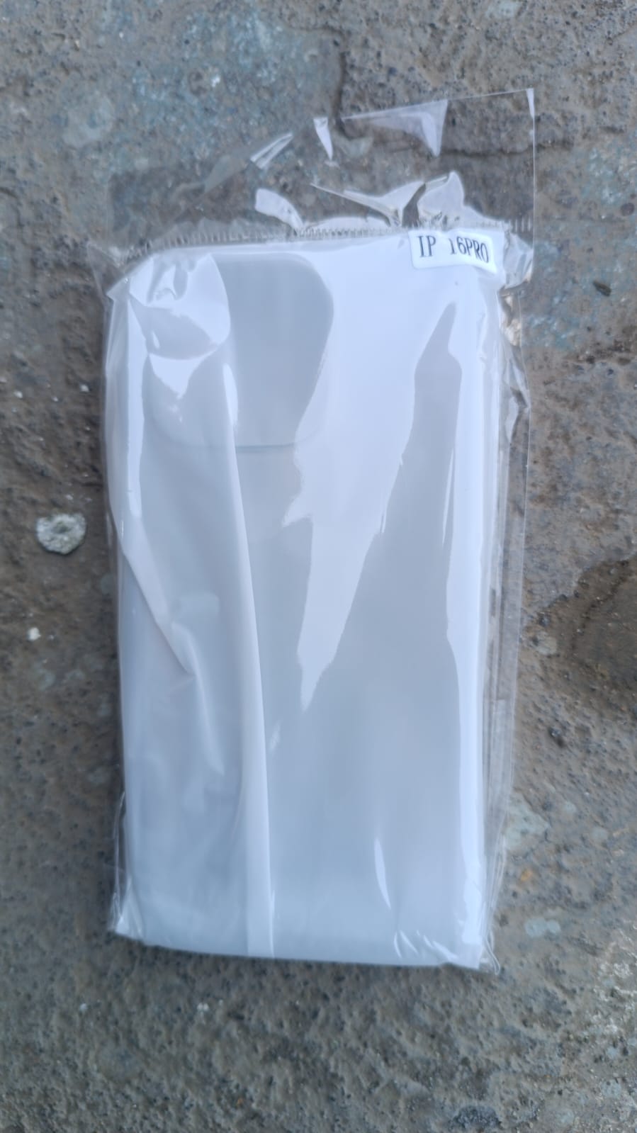 Transparent Hard Case For IPhone 16 Case (1 Pc) - Bhavnagar Deodap