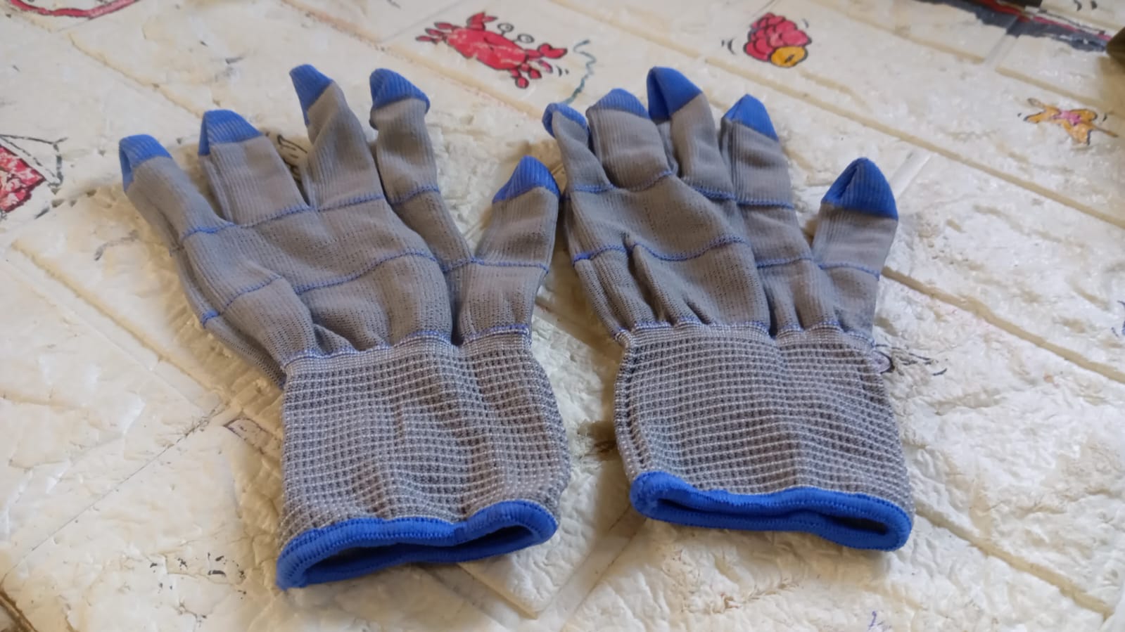 Small 1 Pair Cut Resistant Gloves Anti Cut Gloves Heat Resistant, Nylon Gloves, Kint Safety Work Gloves High Performance Protection. - Bhavnagar Deodap