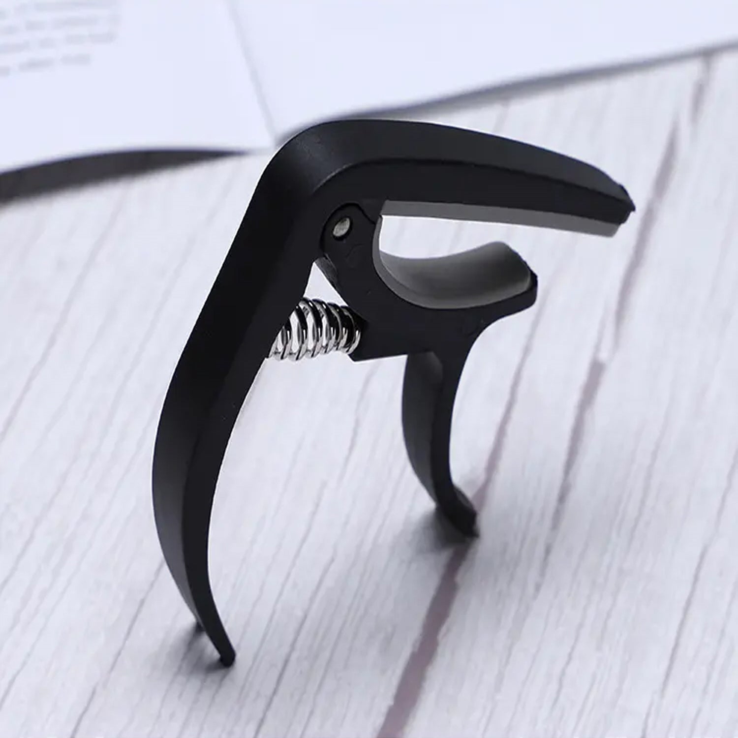 Guitar Capo with Pickup Stand, Soft Pad for Acoustic and Electric Guitar Ukulele Mandolin Banjo Guitar Accessories - Bhavnagar Deodap