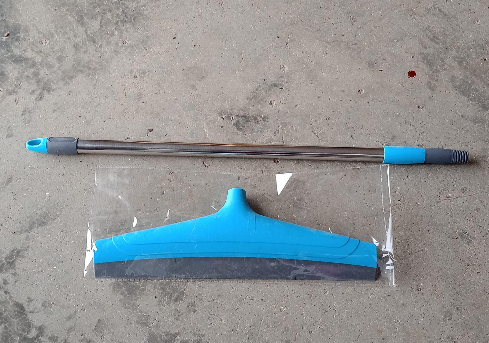 Adjustable Bathroom / Floor Stainless Steel Rod Wiper, Plastic Floor Wiper - Bhavnagar Deodap