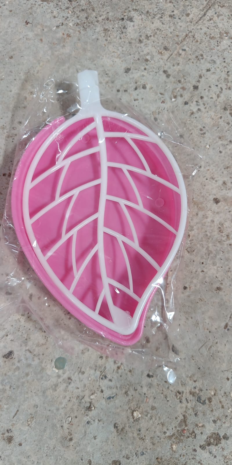 Leaf Shape Dish Bathroom Soap Holder - Bhavnagar Deodap