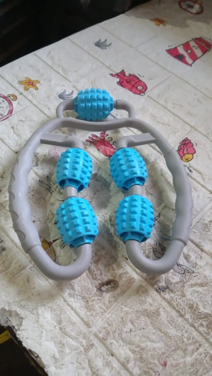 Muscle Massage Roller, 5 Wheels Relieve Soreness Leg Muscle Roller Fitness Roller Muscle Relaxer Massage Roller Ring Clip All Round Massaging Uniform Force Elastic PP Drop Shaped for Home Use (1 Pc) - Bhavnagar Deodap
