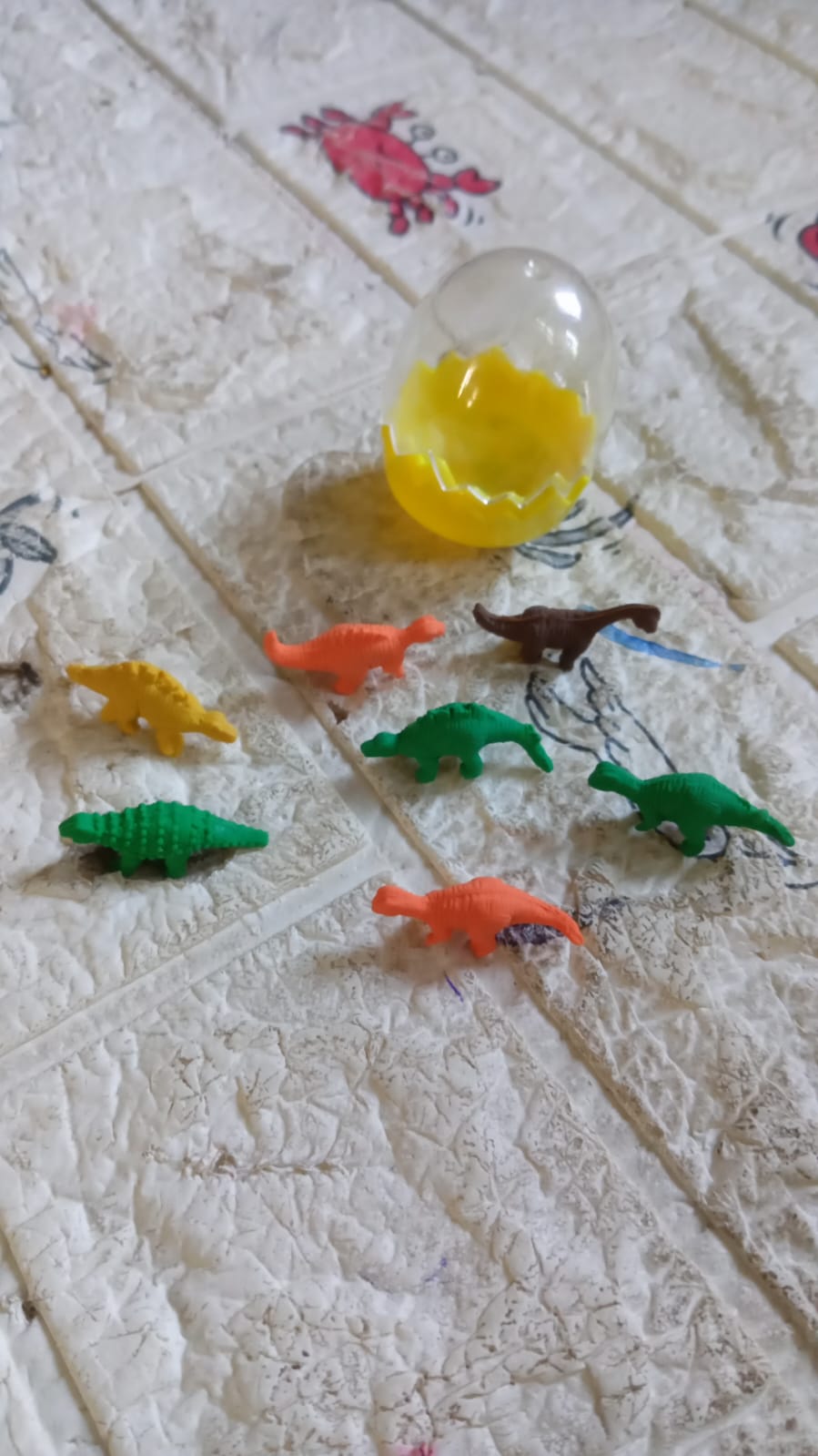 7 Piece Dinosaur Shaped Erasers for Kids - Animal Erasers, 3D Puzzle - Bhavnagar Deodap