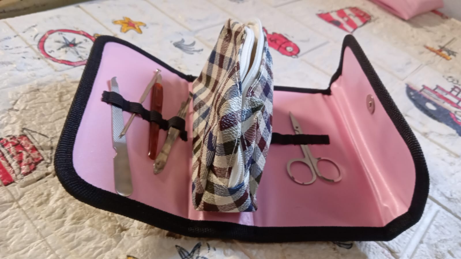 Nail Scissors Professional Nail Clippers Kit Manicure Set 7 Pieces Top Grade Stainless Steel Grooming Kit With Travel Case & Small Pouch For Travel Or Home Manicure Set (7 Pc Set) - Bhavnagar Deodap