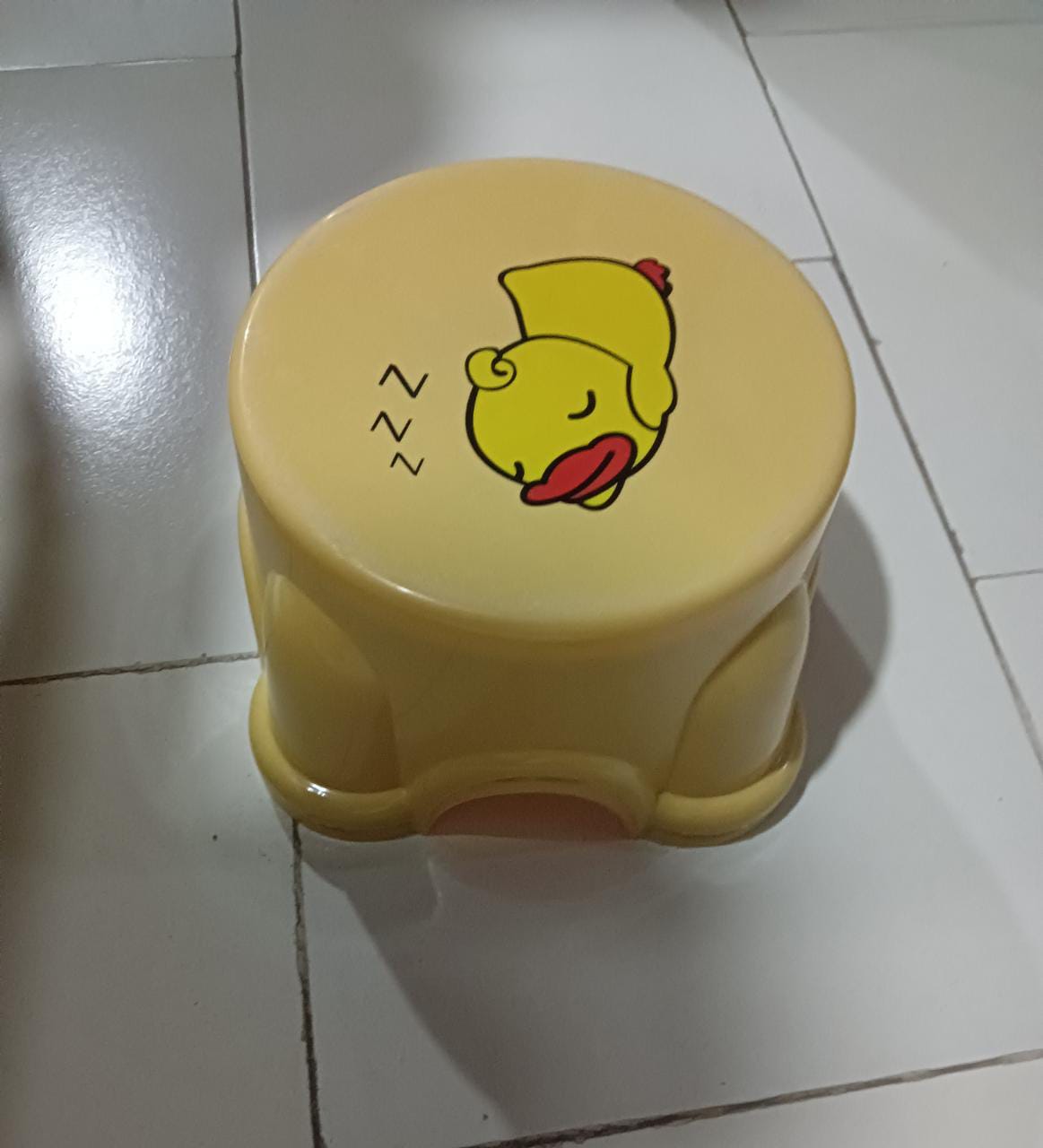 Kitchen ,bathroom anti-slip stool living room, bathroom stool (MOQ :- 120) - Bhavnagar Deodap