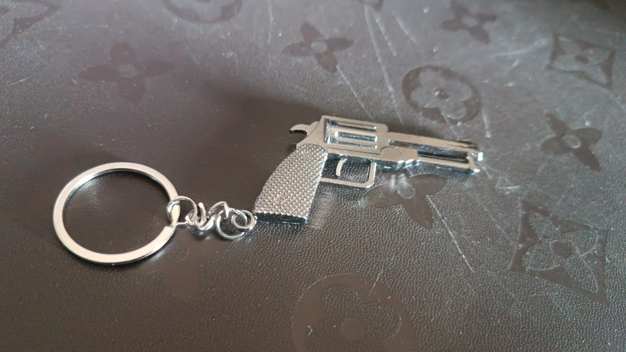 Gun Keychain Metal Weapon Key Rings Pendant for Men, Birthday Gifts (1 Pc / Mix Design)